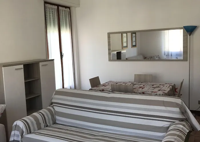 아파트 Maraschino *