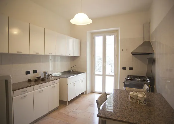 아파트 Maraschino